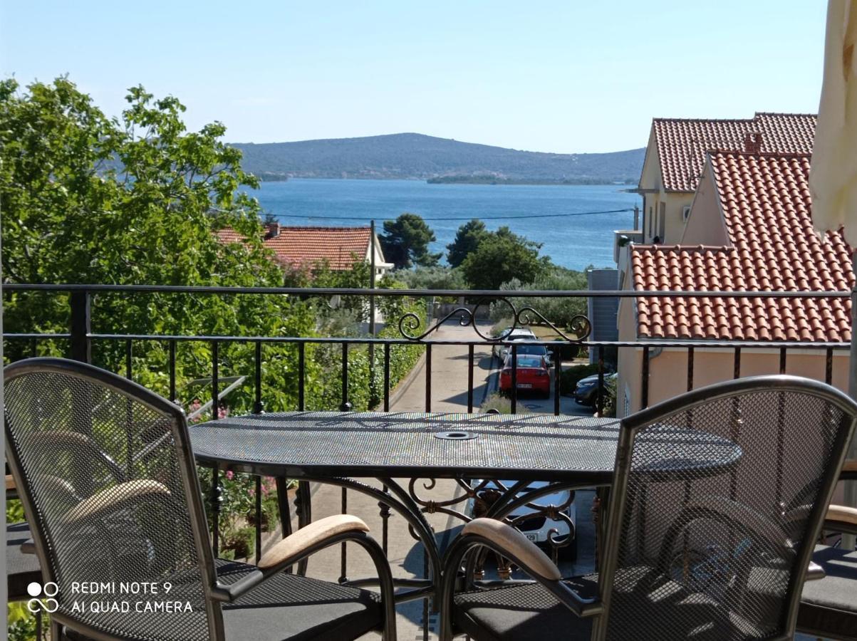 Apartments Vodopija 300M To The Beach Sveti Filip i Jakov Esterno foto