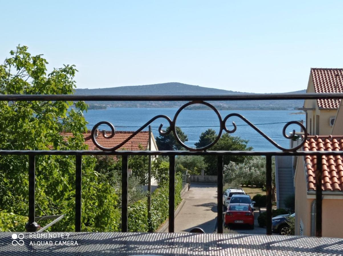 Apartments Vodopija 300M To The Beach Sveti Filip i Jakov Esterno foto