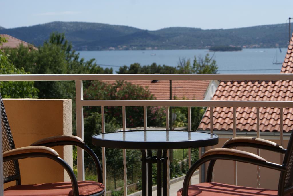 Apartments Vodopija 300M To The Beach Sveti Filip i Jakov Esterno foto