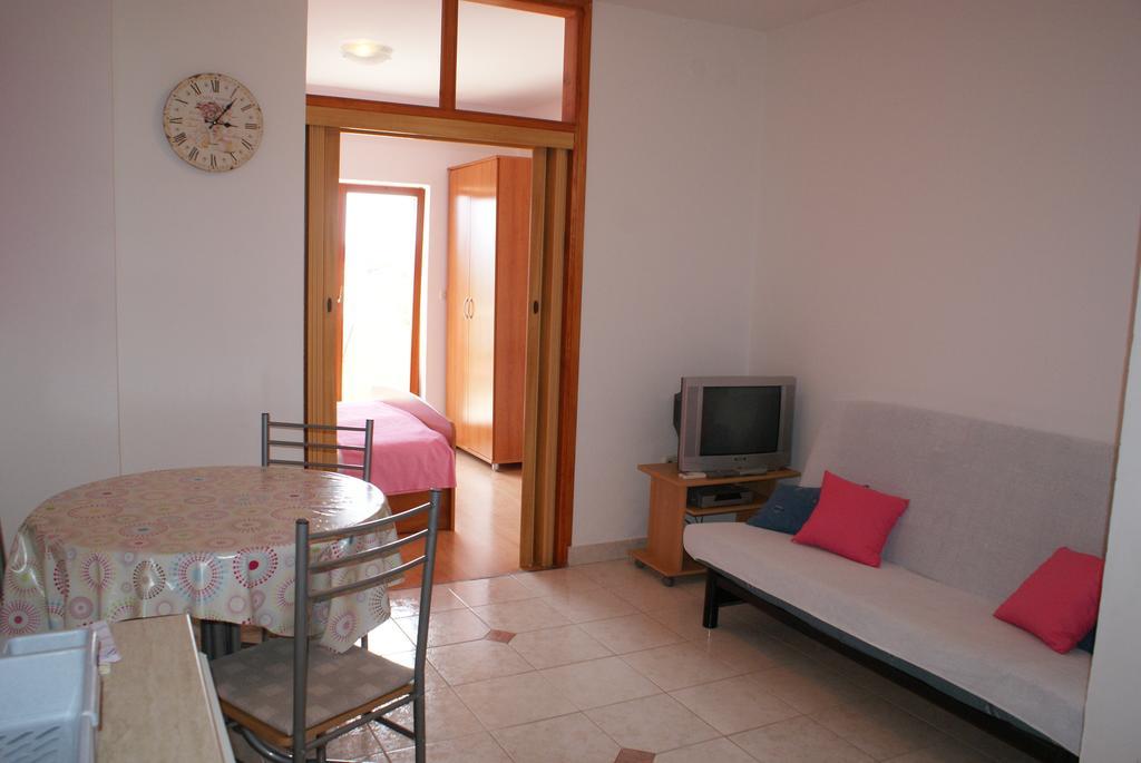 Apartments Vodopija 300M To The Beach Sveti Filip i Jakov Esterno foto