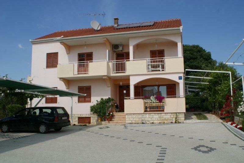 Apartments Vodopija 300M To The Beach Sveti Filip i Jakov Esterno foto