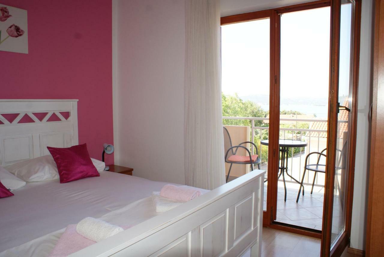 Apartments Vodopija 300M To The Beach Sveti Filip i Jakov Esterno foto